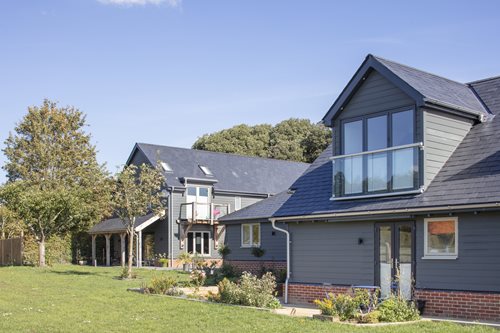 Hardie® Plank: Low maintenance weatherboard wraps luxury, countryside retreat